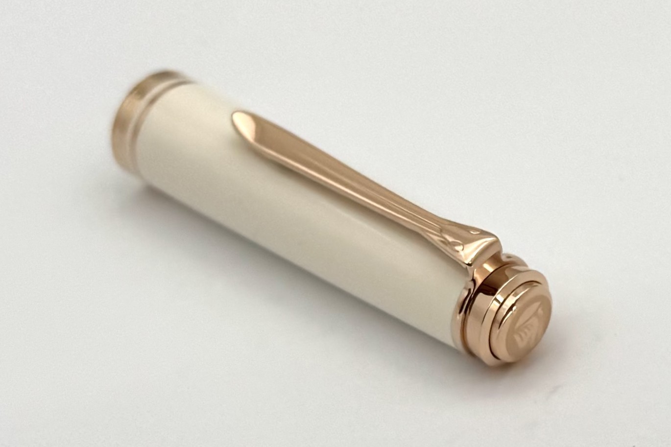 PelikanSESouveranM600WhiteRoseGoldFP_8